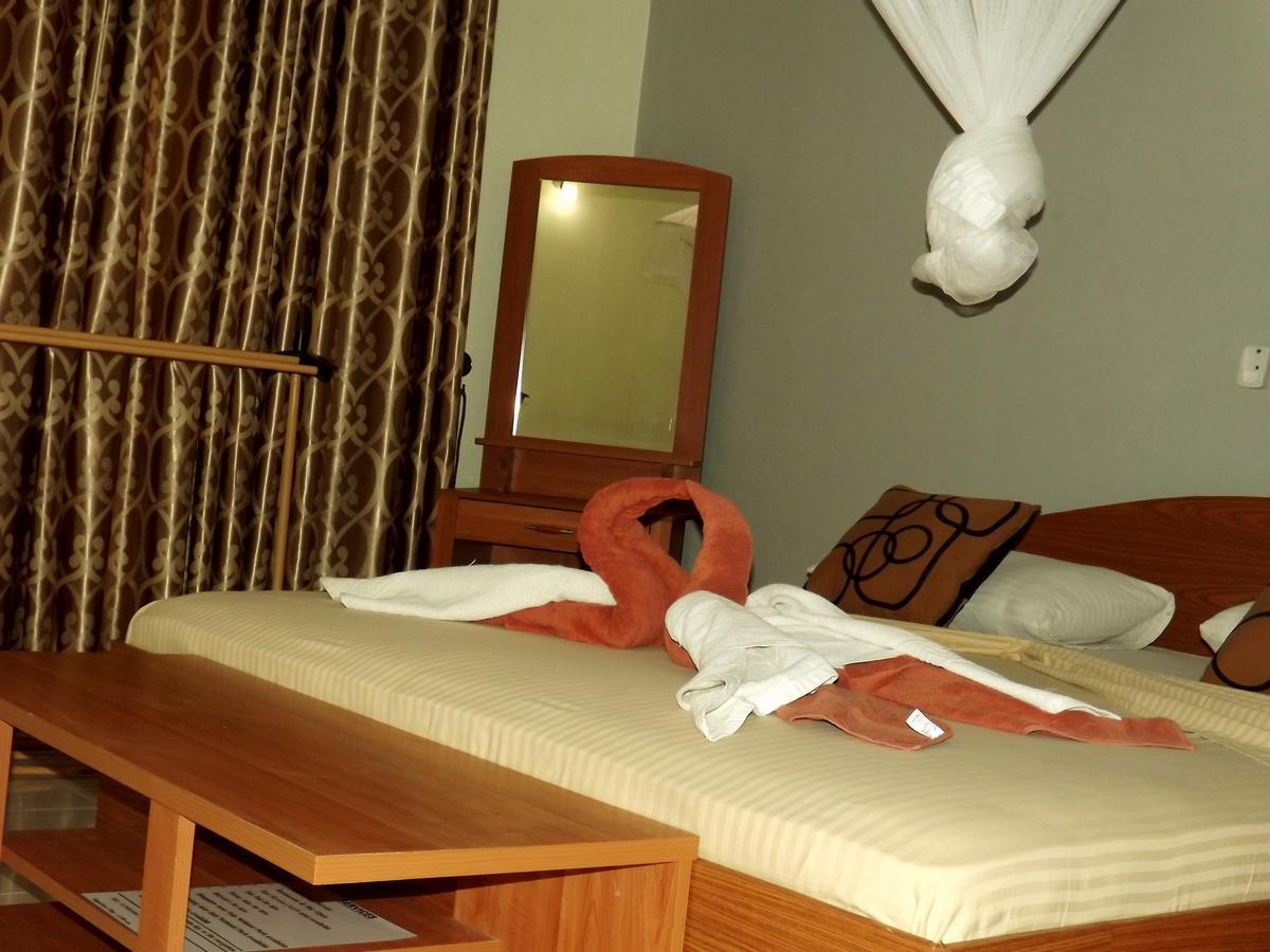 Villa Champagne Tissamaharama Zewnętrze zdjęcie
